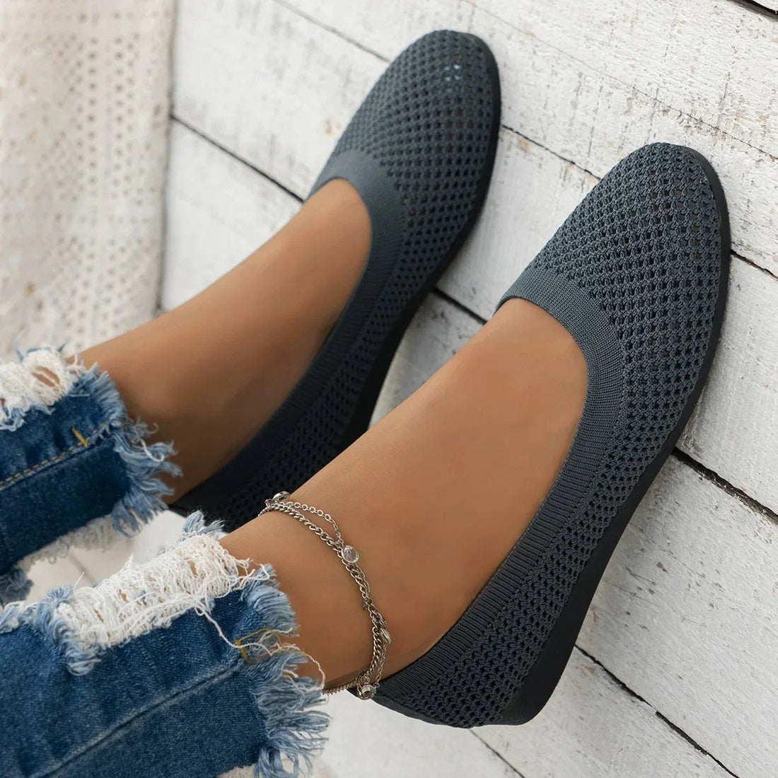 Affordable Orthopedic Sneakers for Women: Smart Footwear Shopping in 2025